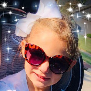 Meet your Posher, Heidi